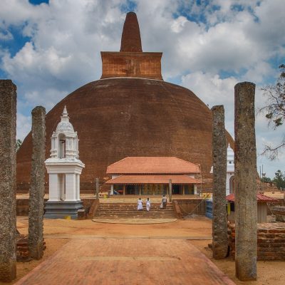 abhayagiriya-stupa-overview-hdr.jpg